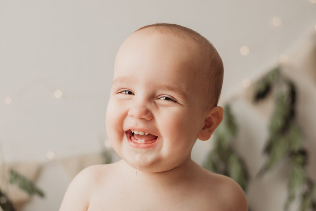 
Gold Coast newborn photographer Cake Smash Photoshoot 
